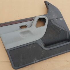 Priekšējo kreiso durvju apdare priekš JEEP GRAND CHEROKEE 2004