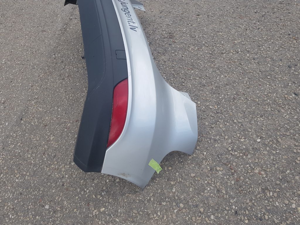 Aizmugures buferis priekš FORD FOCUS 2016