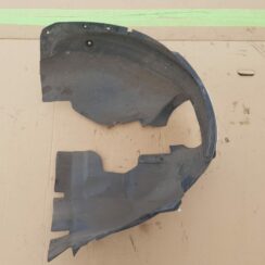 Priekšējais labais paspārns priekš FORD FOCUS 2016