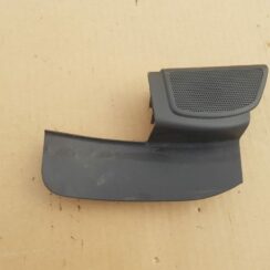 Durvju spoguļa apdares uzlika salonā (ar skaļruni) priekš FORD FOCUS 2016