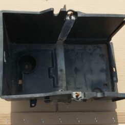 Akumulatora stiprināšanas korpuss priekš FORD FOCUS 2016