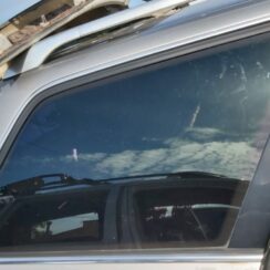 Aizmugurējais labais sānu stikls priekš AUDI A6 AVANT 2003