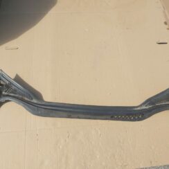 Vējstikla uzlikas (deflektora) režģis priekš PEUGEOT 508 2012