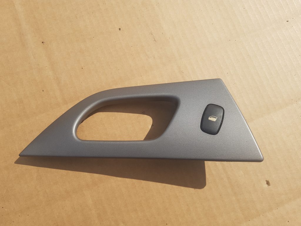 Stikla pacelšanas poga priekš PEUGEOT 407 2005