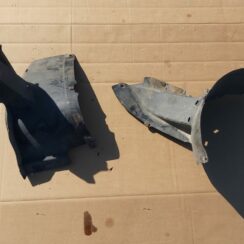 Priekšējo paspārnu komplekts priekš VW PASSAT 2007 UNIVERSAL SILVER