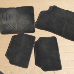 Salona paklāju komplekts priekš OPEL VECTRA C 2008