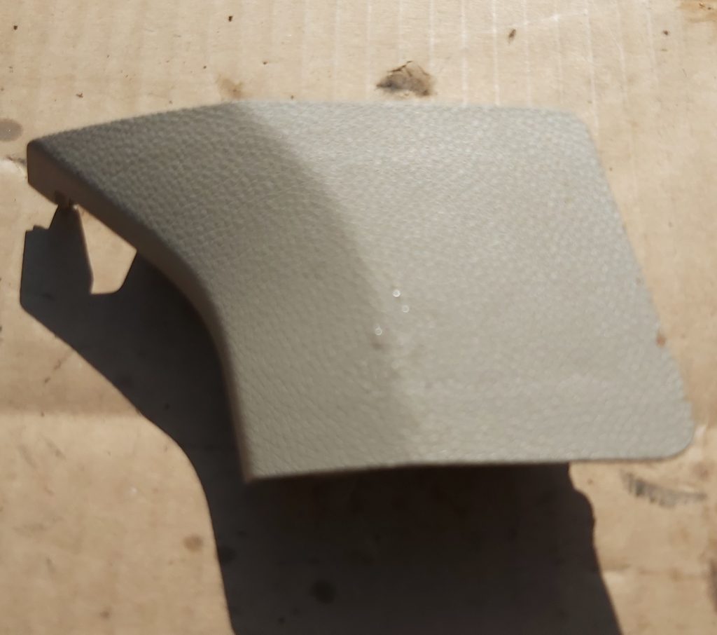 Priekšējā labā sēdekļa sliežu apdare priekš MERCEDES BENZ E250 W212 2014