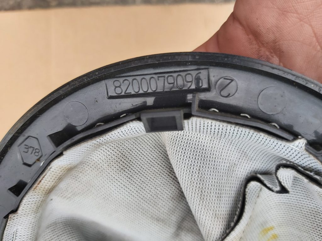 Pārnesumu pārslēgšanas kloķa auduma pārvalks priekš RENAULT MEGANE 2004 2 Pārnesumu pārslēgšanas kloķa auduma pārvalks priekš RENAULT MEGANE 2004