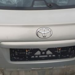 Bagāžnieka vāks priekš TOYOTA AVENSIS 2004