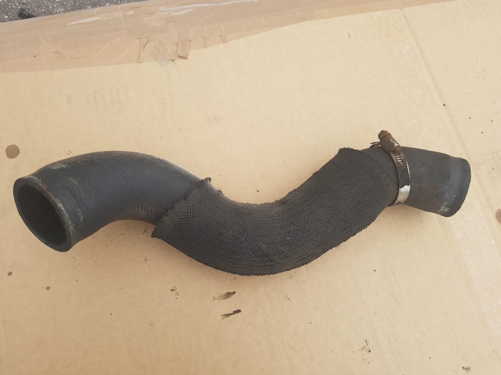 Interkulera caurule priekš MAZDA 6 2006 1 Interkulera caurule priekš MAZDA 6 2006