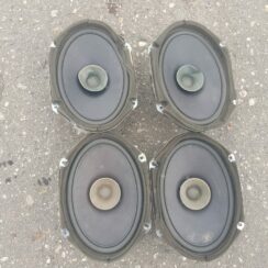 Durvju skaļrunis, apakšā priekš MAZDA 6 2006