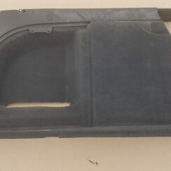 Bagāžnieka nodalījuma sānu apdare priekš AUDI A4 2005