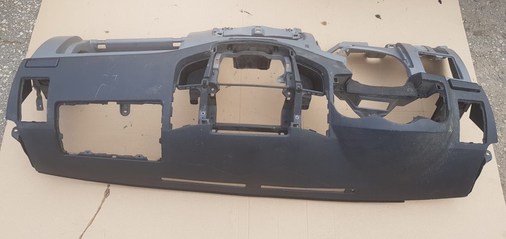 Mērinstrumentu panelis priekš TOYOTA HILUX 2009 2 Mērinstrumentu panelis priekš TOYOTA HILUX 2009