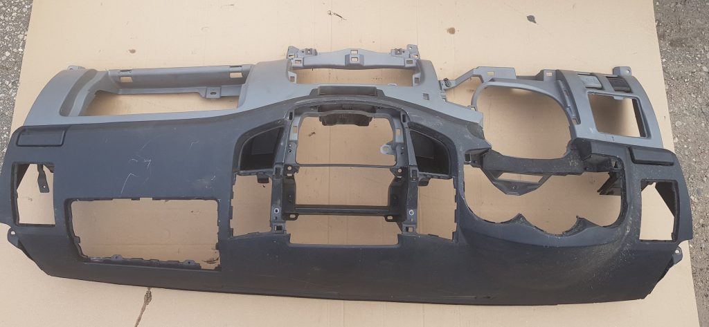 Mērinstrumentu panelis priekš TOYOTA HILUX 2009 1 Mērinstrumentu panelis priekš TOYOTA HILUX 2009
