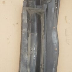 Vējstikla uzlikas (deflektora) režģis priekš TOYOTA HILUX 2009