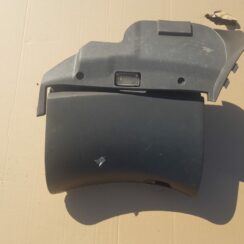 Mantu glabāšanas nodalījums pasažiera pusē priekš VOLVO V70 2003 GREY
