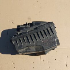 Gaisa filtra korpuss priekš TOYOTA AVENSIS 2008