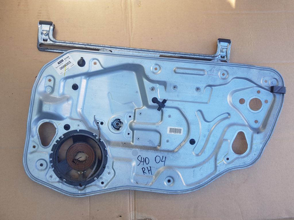 Stikla pacelšanas mehānisma panele priekš VOLVO S40 2004 Grey 1 Stikla pacelšanas mehānisma panele priekš VOLVO S40 2004 Grey