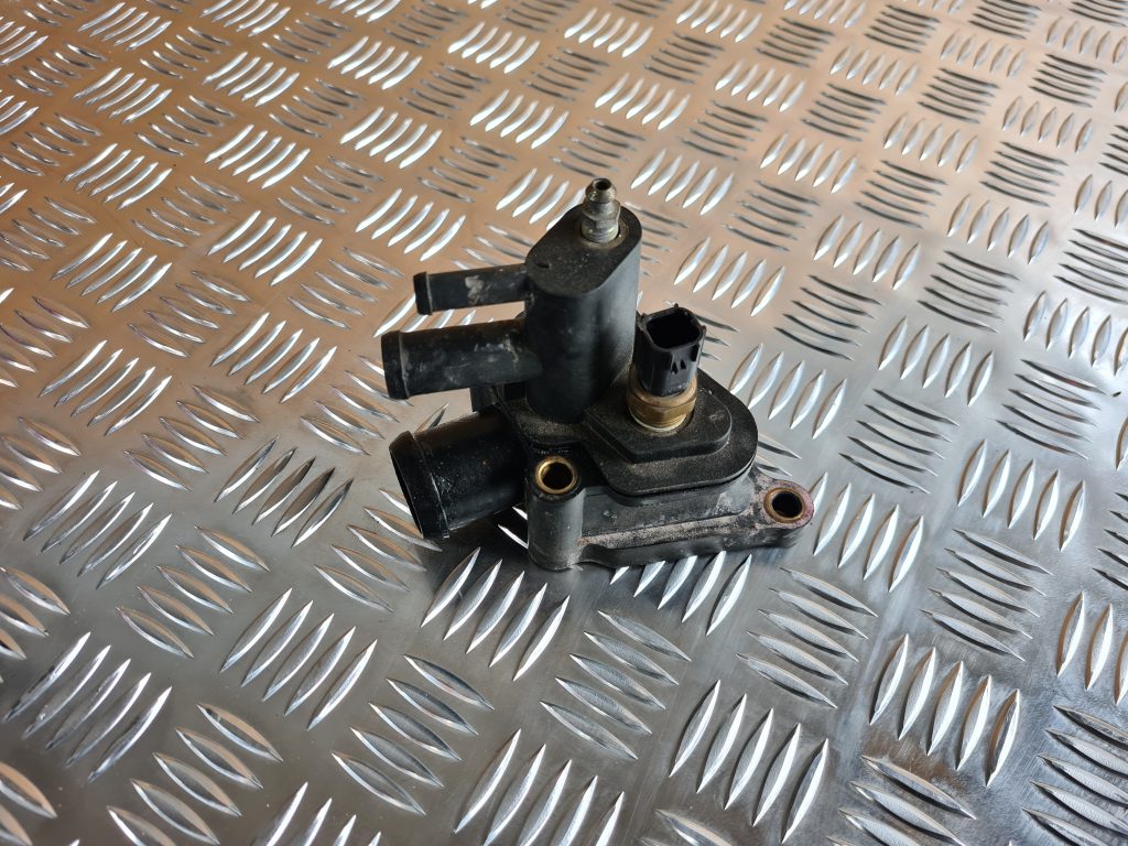 Termostata korpuss priekš CHRYSLER SEBRING 2006