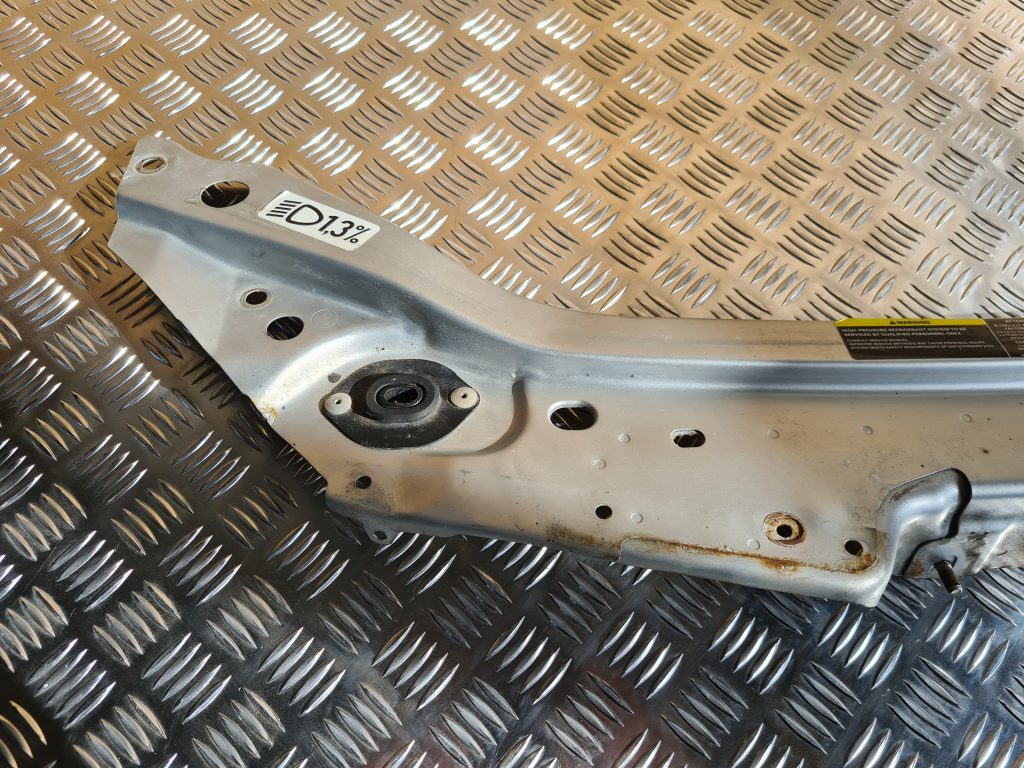 Priekšējā radiatora rāmja augšēja daļa priekš CHRYSLER SEBRING 2006 3 Priekšējā radiatora rāmja augšēja daļa priekš CHRYSLER SEBRING 2006