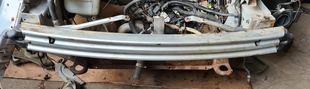 Priekšējā bufera pastiprinātājs priekš CHRYSLER SEBRING 2006 1 Priekšējā bufera pastiprinātājs priekš CHRYSLER SEBRING 2006