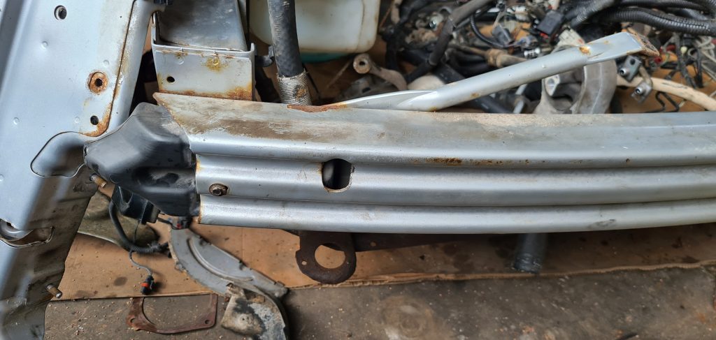 Priekšējā bufera pastiprinātājs priekš CHRYSLER SEBRING 2006 2 Priekšējā bufera pastiprinātājs priekš CHRYSLER SEBRING 2006