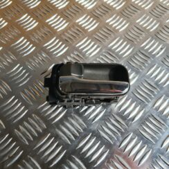 Salona durvju rokturis, priekšējais kreisais priekš NISSAN X-TRAIL 2005