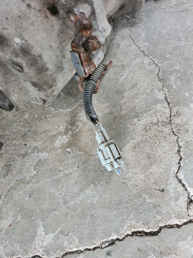 Aizmugurējais reduktors priekš NISSAN X-TRAIL 2005