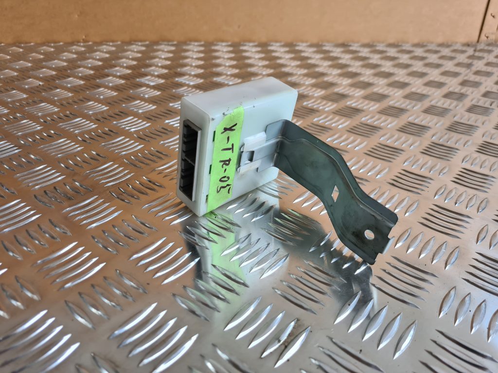 Centrālas atslēgas vadības bloks priekš NISSAN X-TRAIL 2005
