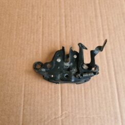 Pārsega slēdzene priekš NISSAN X-TRAIL 2005