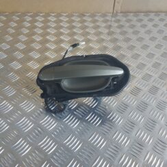 Aizmugurējais kreisais durvju rokturis priekš BMW 525 E60 2006 OLIVE