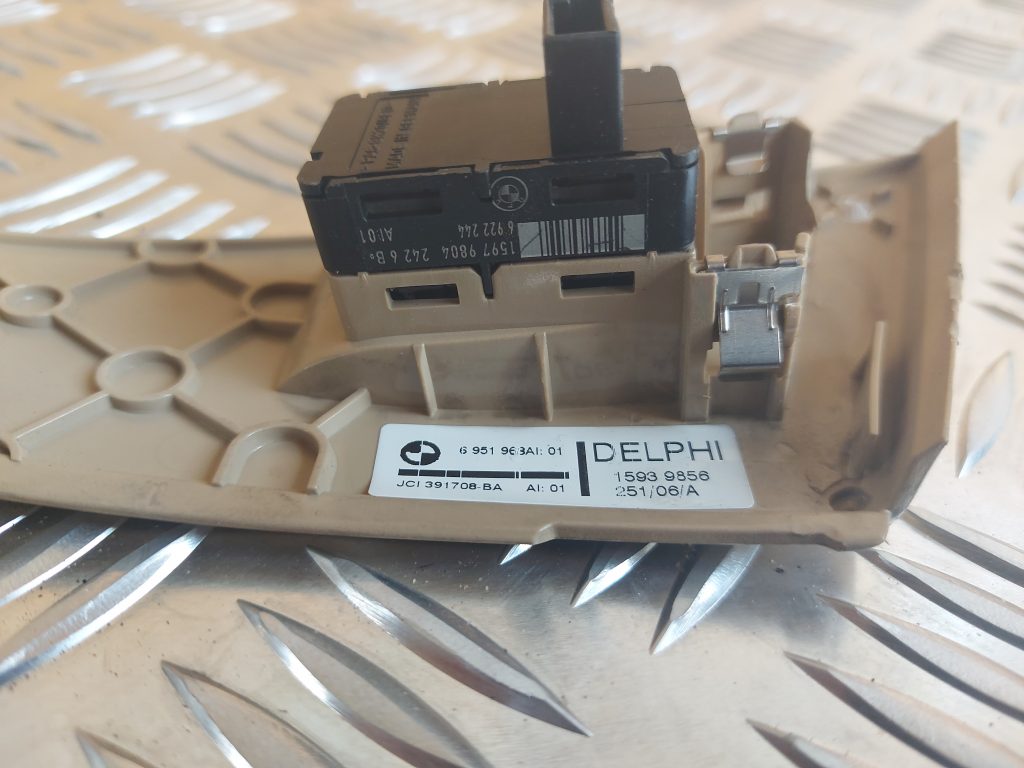 Stikla pacelšanas poga priekš BMW 525 E60 2006 OLIVE