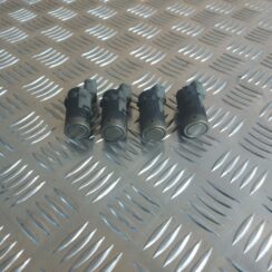 Parkošanās devējs priekš BMW 525 E60 2006 OLIVE