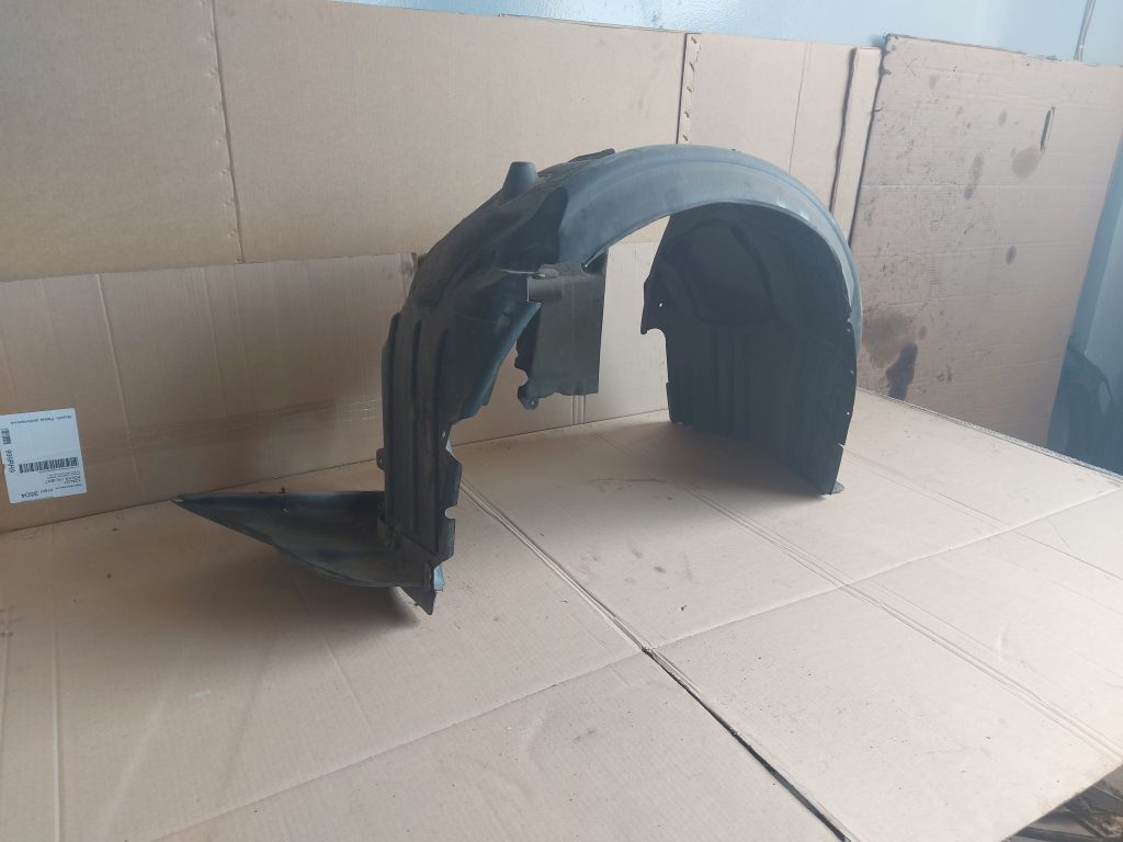 Priekšējais kreisais paspārns priekš BMW 525 E60 2006 OLIVE