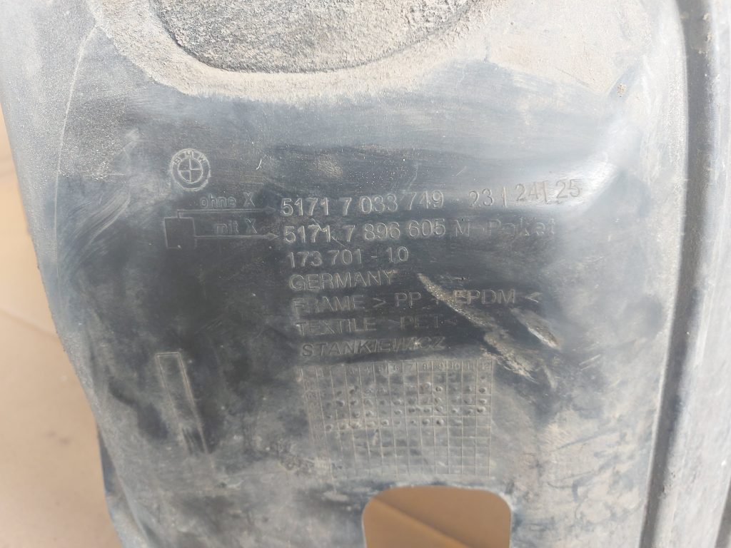 Priekšējais kreisais paspārns priekš BMW 525 E60 2006 OLIVE