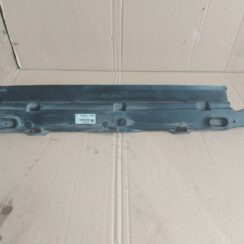 Radiatora kronšteins priekš BMW 525 E60 2006 OLIVE