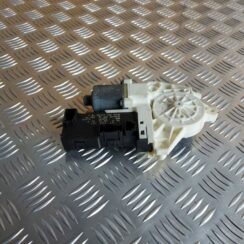 Elektrisko stiklu motors priekš PEUGEOT 407 2006