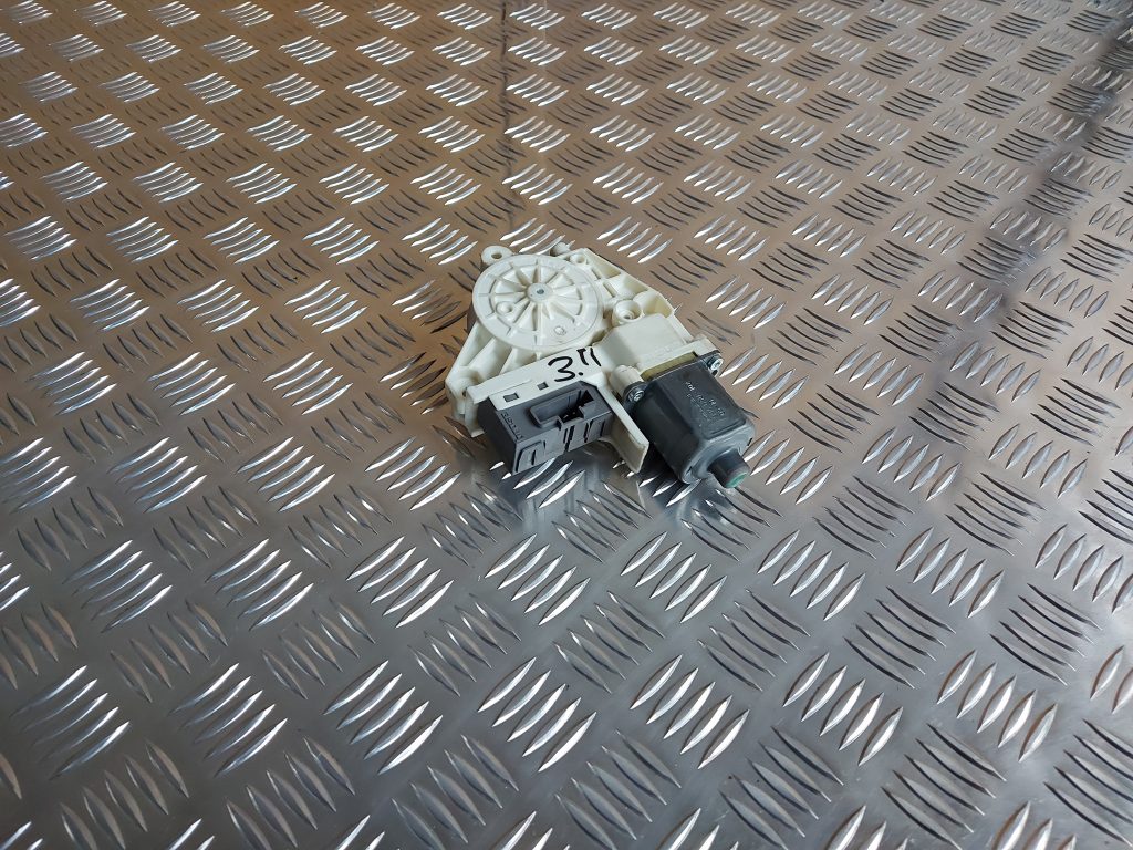 Elektrisko stiklu motors priekš PEUGEOT 407 2006