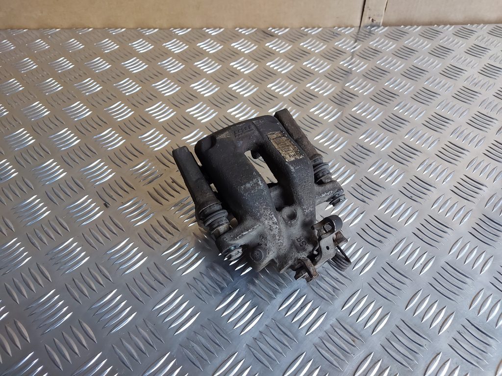 Aizmugurējais labais suports priekš PEUGEOT 407 2006