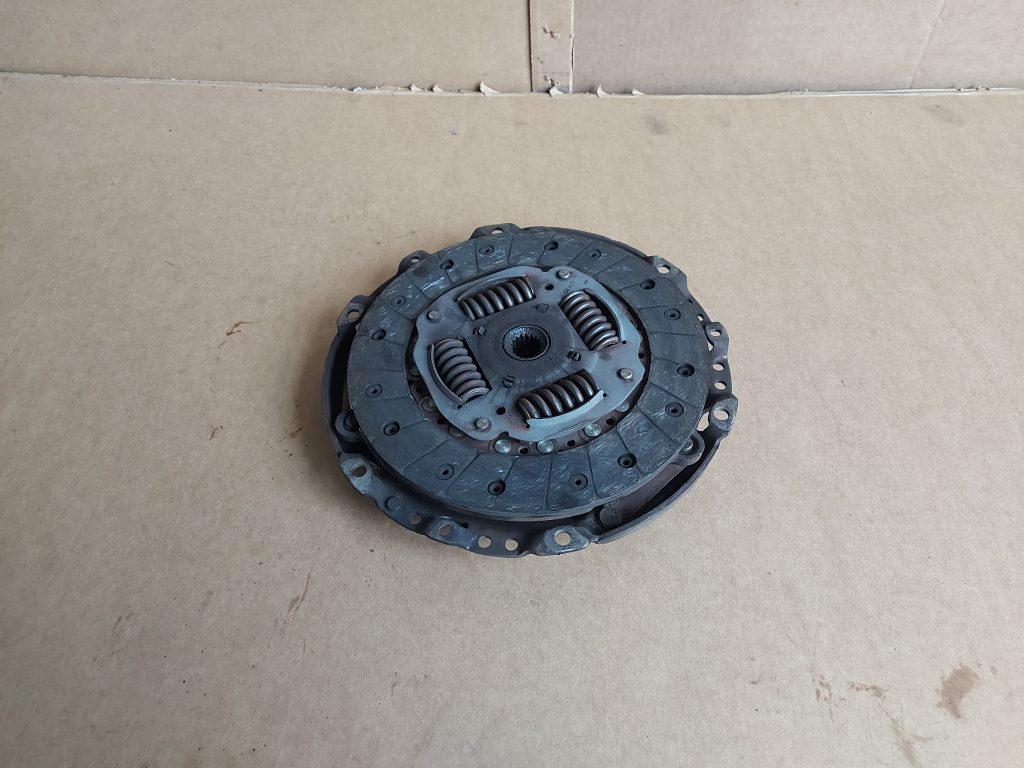 Sajūga komplekts priekš PEUGEOT 407 2006 2 Sajūga komplekts priekš PEUGEOT 407 2006