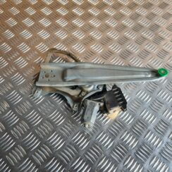 Stikla pacelšanas mehānisms aizmugurējais labais priekš TOYOTA AVENSIS 2012