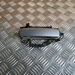 Aizmugurējais kreisais durvju rokturis priekš AUDI A6 AVANT 2007 QUATTRO