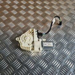 Elektrisko stiklu motors priekš AUDI A6 AVANT 2007 QUATTRO