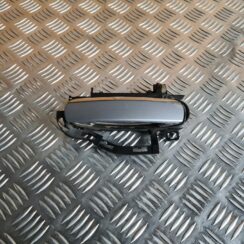 Aizmugurējais kreisais durvju rokturis priekš AUDI A6 AVANT 2007 QUATTRO