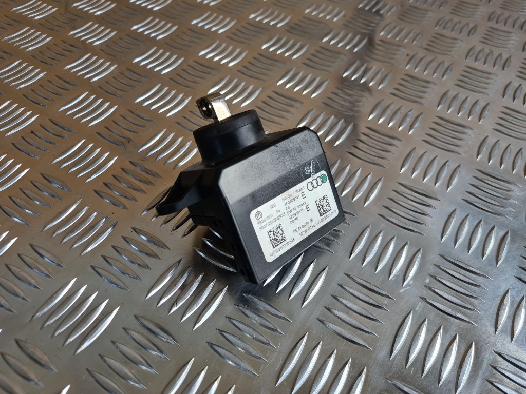 Aizdedzes slēdzene priekš AUDI A6 AVANT 2007 QUATTRO