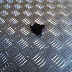 Trauksmes poga priekš KIA CEED 2013