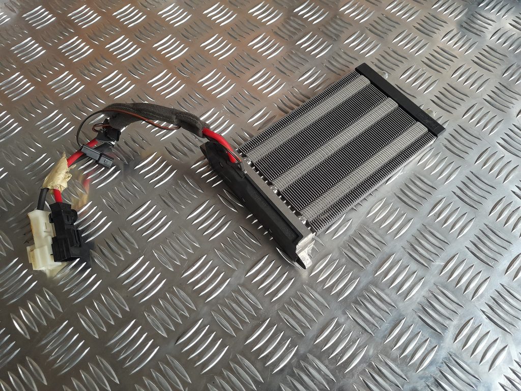 Papildus autonoma elektriskais sildītājs priekš VOLVO S40 2007