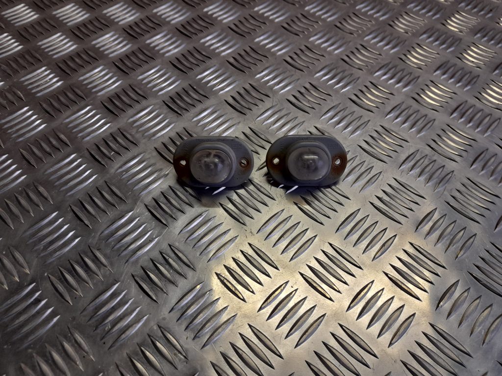 Numura zīmes apgaismojums priekš KIA PICANTO 2006