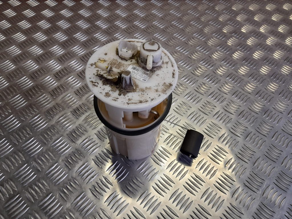 Degvielas tvertnes sūknis priekš KIA PICANTO 2006