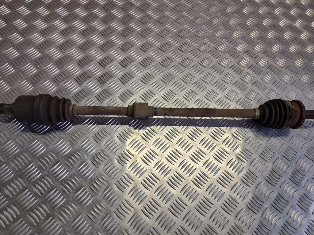 Pusass priekšēja labā priekš KIA PICANTO 2006